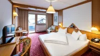 Alpenland Gerlos - Hotel & Breakfast Hotels near Isskogelbahn