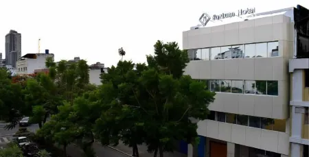 Fortune Hotel Отели в г. Дуран