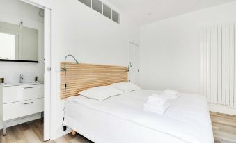 Charming Apt with Patio - 2Bd4P - Monceau Park