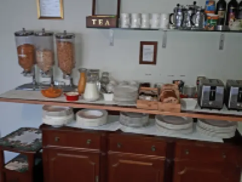 Ainslie Manor Guest House Hotels in Redcliffe