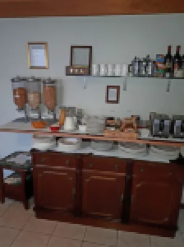 Ainslie Manor Guest House