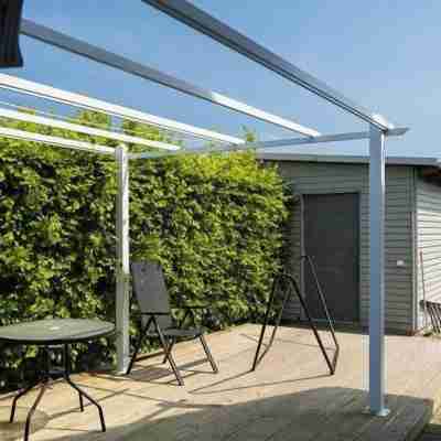 5-Bed-Rooms House with Jacuzzi, Free Parking, and 2 Toilets-Bath in Malmö Hotel Exterior