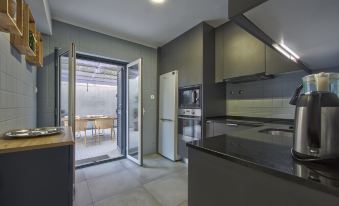Jamor Terrace by Homing