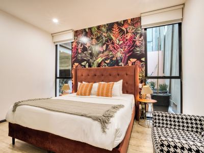 Medellin 148 by Mr. W
