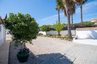 Pomba beautifully renovated with heated pool! - فلل