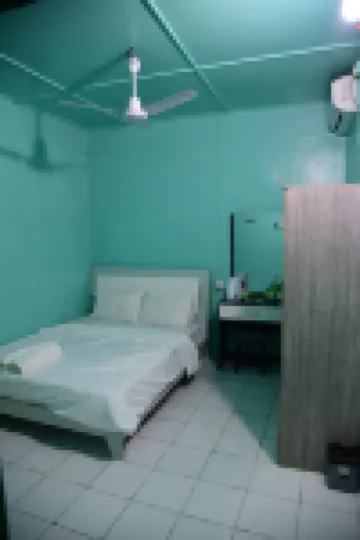 位於馬利市的2卧室-120平方米|帶8個獨立浴室