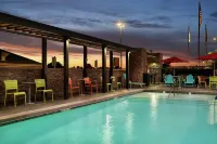 Home 2 Suites by Hilton Muskogee - piscina