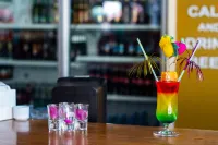 Tonoz Beach Hotel - Bar