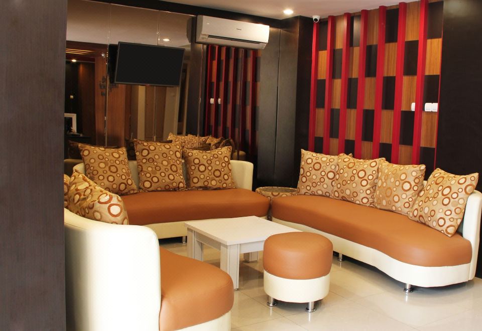 3. 럭스포인트 호텔..