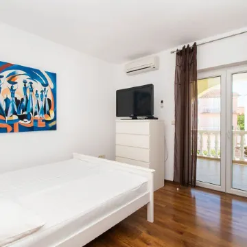 Apartments Kendes