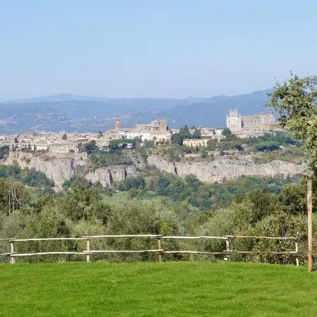 Pietra Campana Italian Villa Orvieto