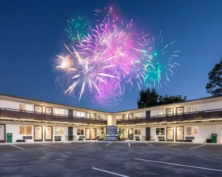 California Inn Hotéis em Anaheim