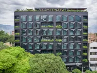 Hashtag 98 Hotel Hotels near Parroquia de San Jose de El Poblado