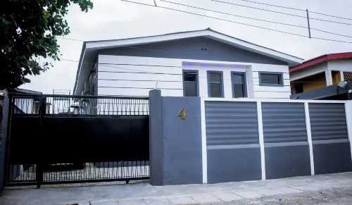 House 2 Guest House Hotels in Mushin