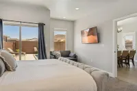 Luxury 5BR Wellness Retreat w/ Private Pool, Hot Tub & Cold Plunge Near Zion