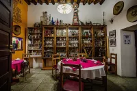 Hotel Boutique El Viejo Mundo Hotels in Parral