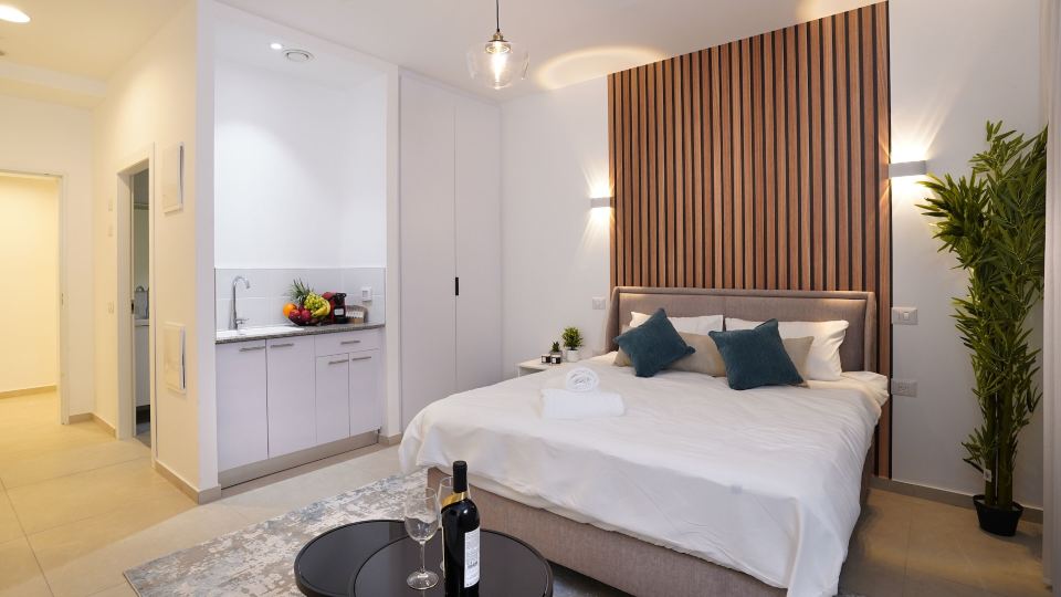 Hi - Yam SeaView Apartments & Suites