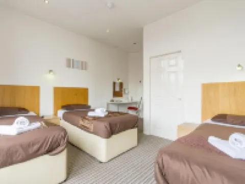 The Cotswold Hotel di 