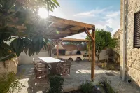 Antama Living, Luxe Stonehouse with Pool & BBQ Hotels in Mylopotamos