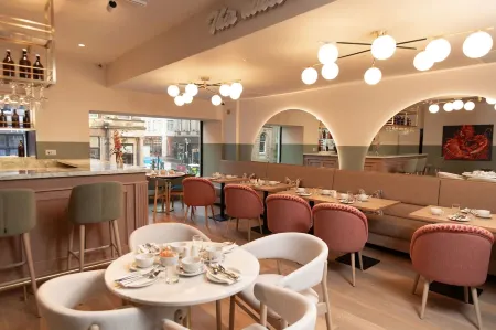 The Address Glasgow Отели рядом с достопримечательностью «Ботанические сады Глазго»