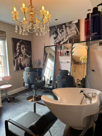 NoTwenty9 Bar and Restaurant