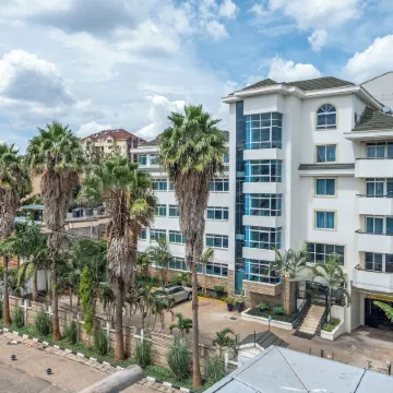Roma Court Serviced Apartments Отели рядом с достопримечательностью «Торговый центр Yaya Centre»