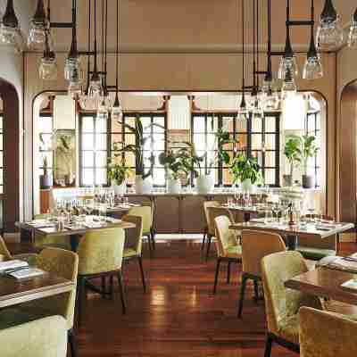 1435 Brickell Ave #3004 Dining/Meeting Rooms