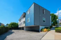 Modern Family Getaway with Spacious Living Areas Hotels near Echo Mountain