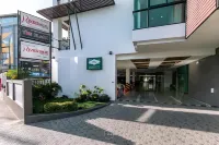 River Hotel Pattani Hotell i Sabarang