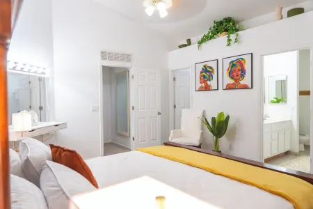 Stay at Cielo with loved ones!