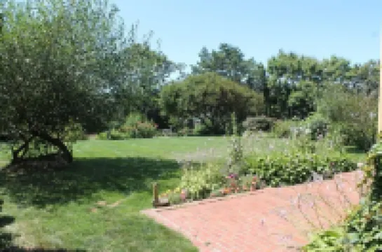 Large Oceanfront Home in Exclusive Brant Rock Section of Marshfield - Sleeps 10