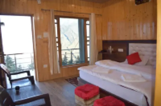 Pine Palace Homestay