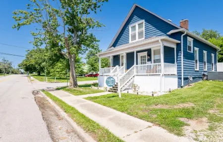 Bourbon Trail/8 mins to distilleries/Fenced Yard/Pet-Friendly/Entire House