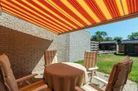 칼란트소그의 홀리데이 홈, 비치 근처