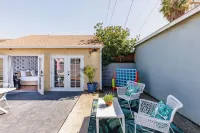 Hollywood Hideaway: Cozy Guesthouse Near Universal Hotels near NOHO West