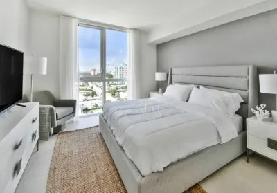 Penthouse Floor at Tiffany House 1 Bedroom + Den