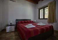 West Cottage in villa with pool, jacuzzi and sea view