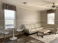 Cozy 2 bed 1 bath centrally located