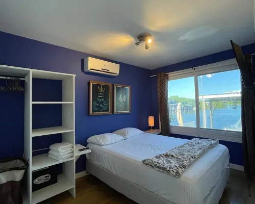 Casa Moon in best neighborhood! Hoteles en Utila