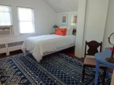 Modern Manor on Maple Hotels in Callicoon