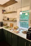 Cozy Historical Riverside Cottage on Salmon River - King and Queen Beds