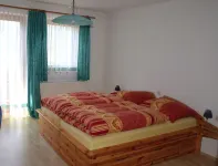 Hillside location with a fantastic panoramic view of Matrei and the mountains, very quiet!