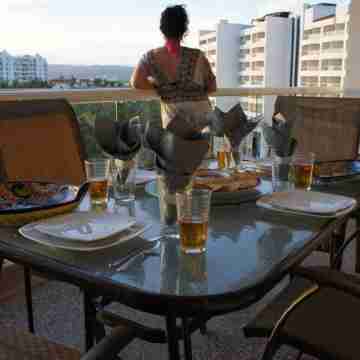 Beachfront Luxury Condo! Casa Sirenita Dining/Meeting Rooms