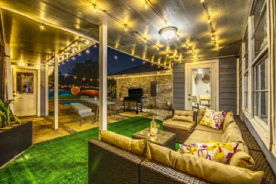 Stella Artistic 4BRs home- amazing pool-Energy Corridor, Asian town-Houston Отели рядом с достопримечательностью «Маркет сквер эт Элдридж»