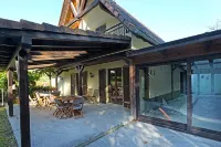 Gîte de Charme Piscine Couverte Idéal Grandes Familles Hotels in Mitzach