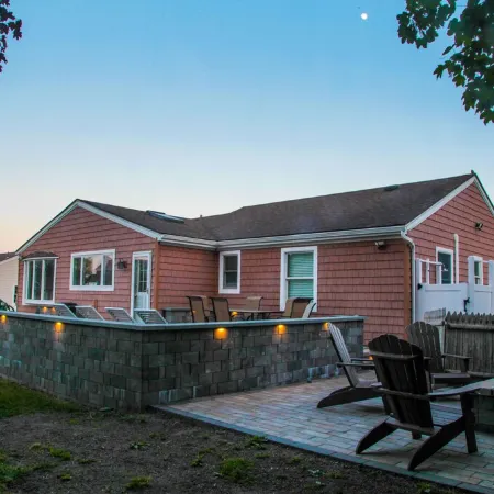Beach house walking distance to Second Beach