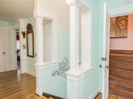 Luxury 3-Bedroom Home In Heart Of Portland Near Everything Отели рядом с достопримечательностью «Mount Tabor Park»