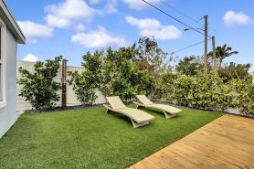 Beach House East of A1A, Private Hot Tub, Outdoor Oasis