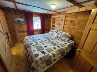 Adirondack Mountain Lodge Hotels in Greig