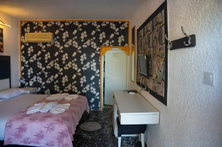 İMREN's Otel Отели в г. Ildir Mahallesi